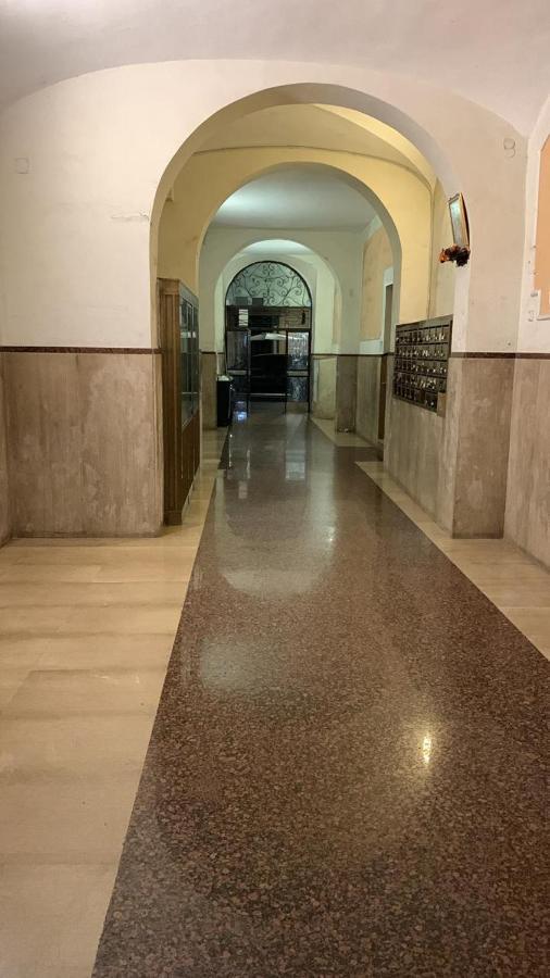 Roma Termini Tina Ya B&B Bagian luar foto