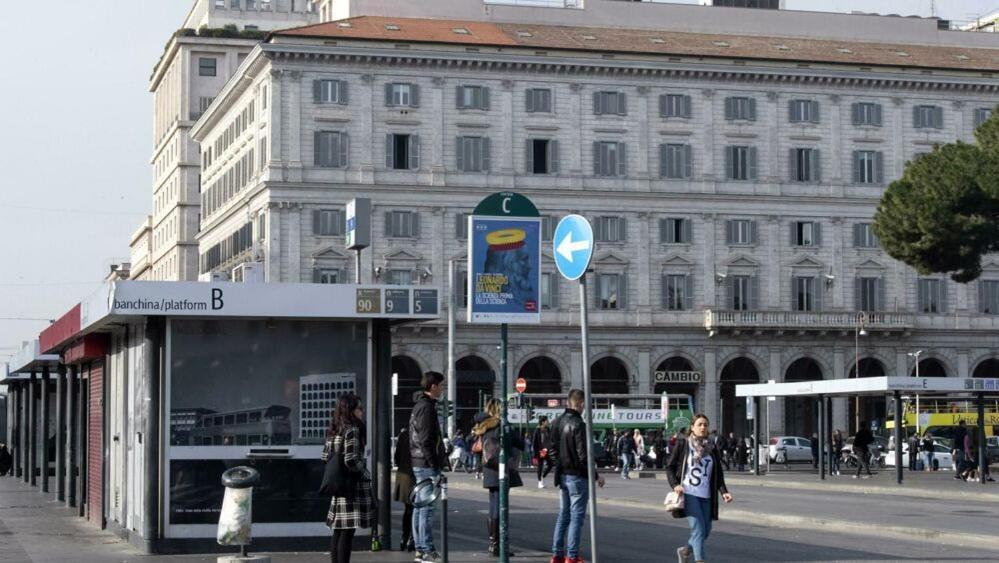 Roma Termini Tina Ya B&B Bagian luar foto