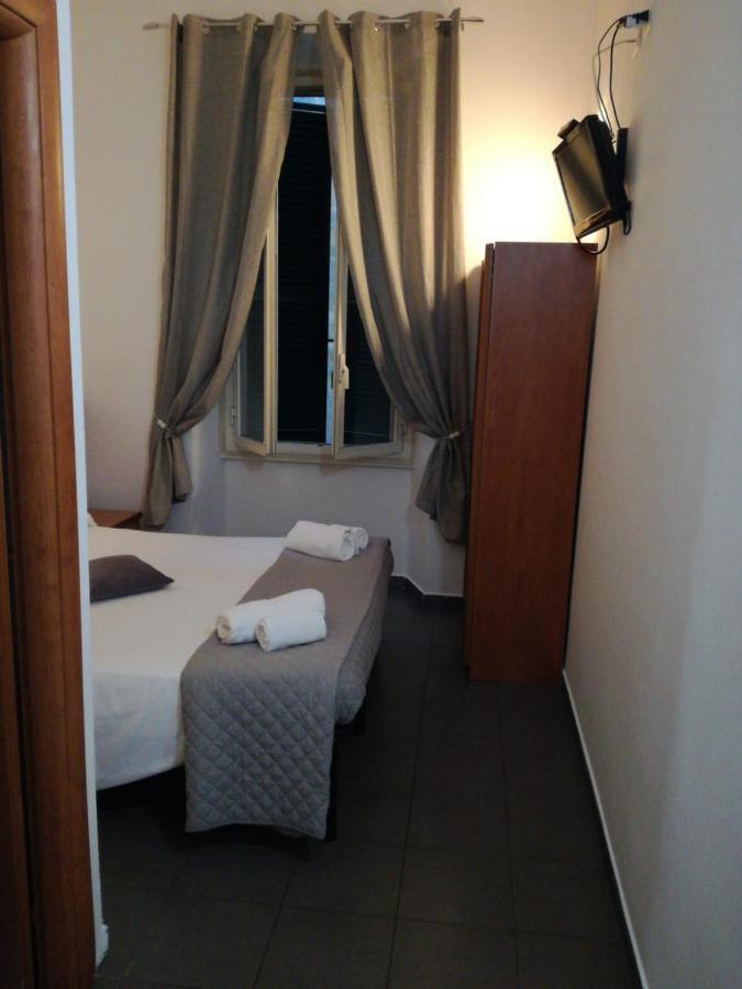 Roma Termini Tina Ya B&B Bagian luar foto