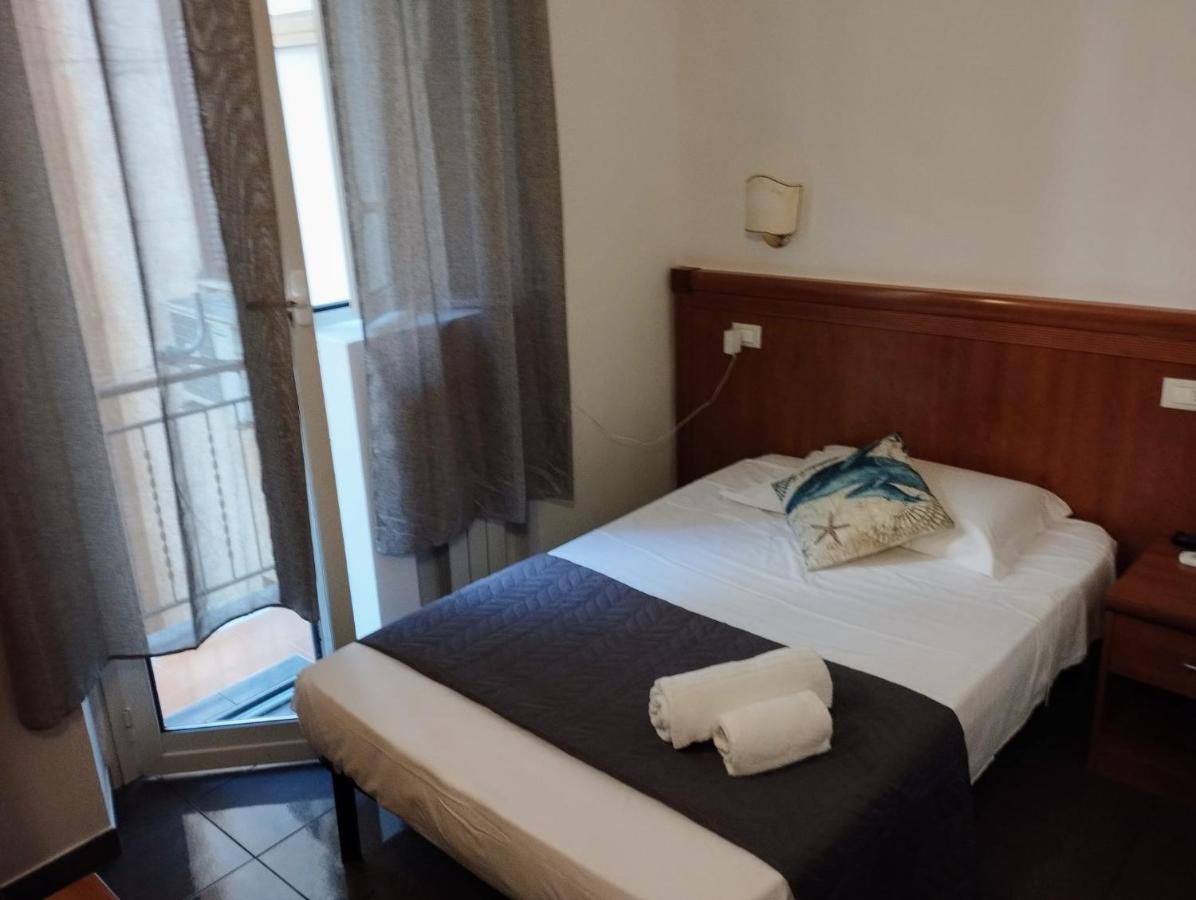 Roma Termini Tina Ya B&B Bagian luar foto