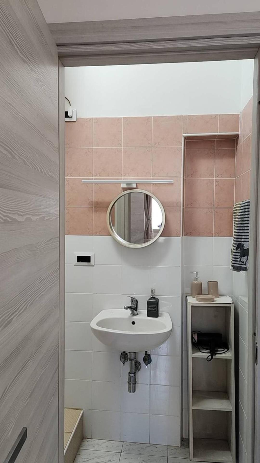 Roma Termini Tina Ya B&B Bagian luar foto